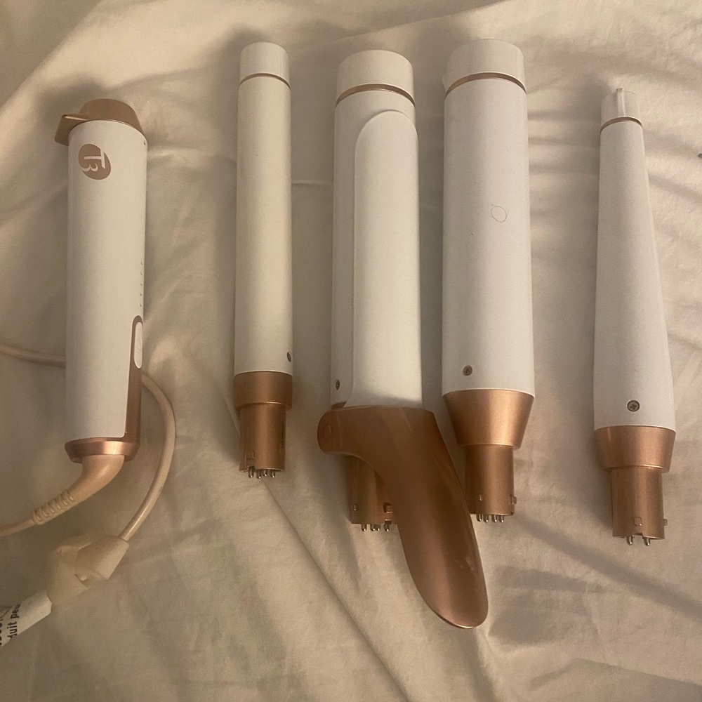 T3 styling curling iron with 4 interchangeable barrels